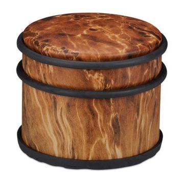 Дверная опора имеет вид дерева, коричневого цвета.