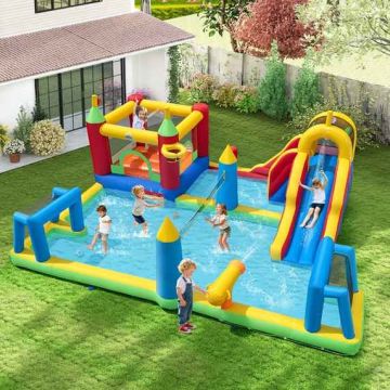 Inflatable water play castle, with slide and pool, 500 × 410 × 190 cm
