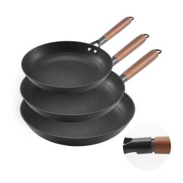 Čuguna pannu komplekts, 3 gab. (205, 265, 310 mm), melns, koka rokturis